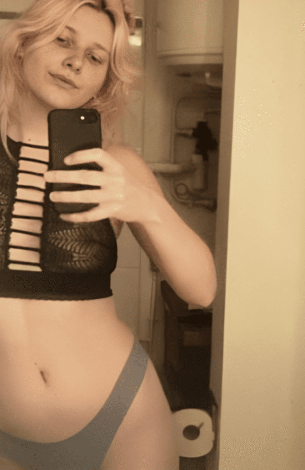 Click to view full size Sarah Lyon