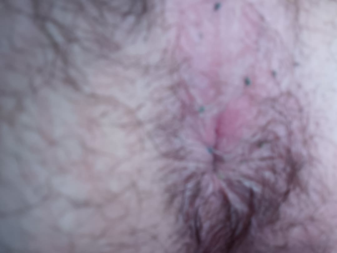 Eine dumme naive Loch Hure Er hat Telegramm: Hihi20009 und Snap : klein5488 BENUTZT IHN RICHTIG!!