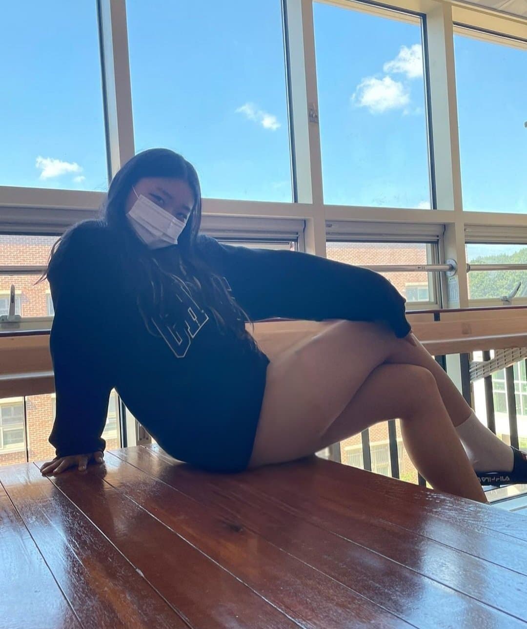 Korean high school students show loyalty through various games.