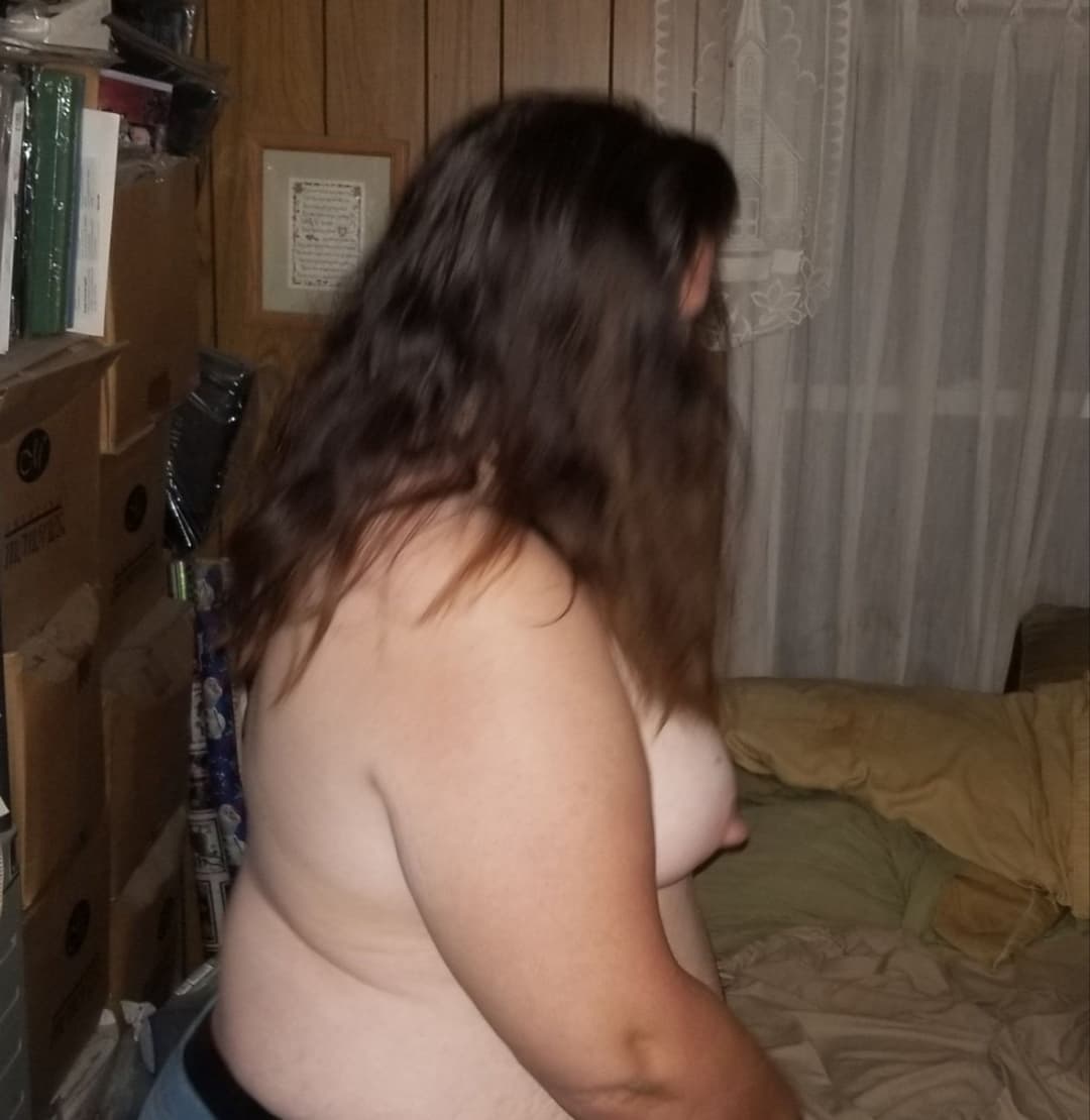 Fat slut Kim please save and repost her everywhere