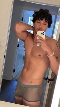 Louie Stark / LouieTV