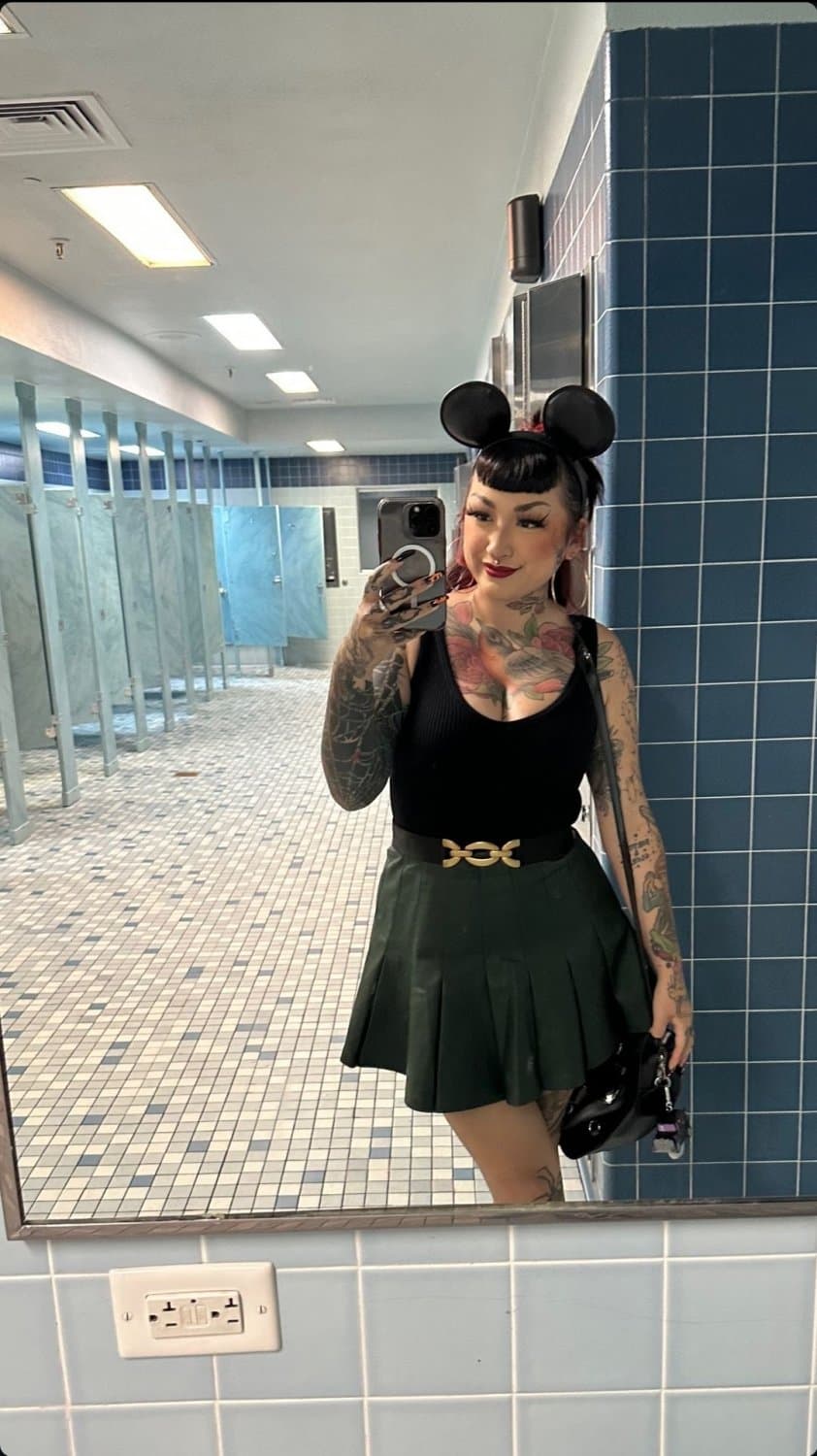 Burlesque dancer nudes