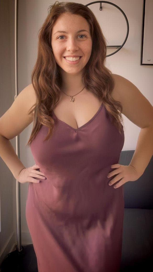 Click to view full size Dumb flat ass slut Rachel