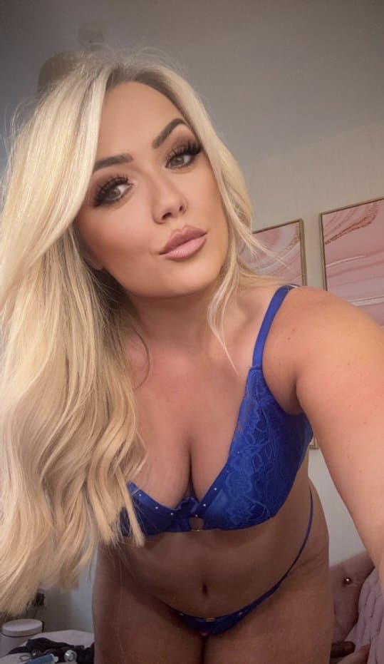 Hot milfs spicy pics leaked