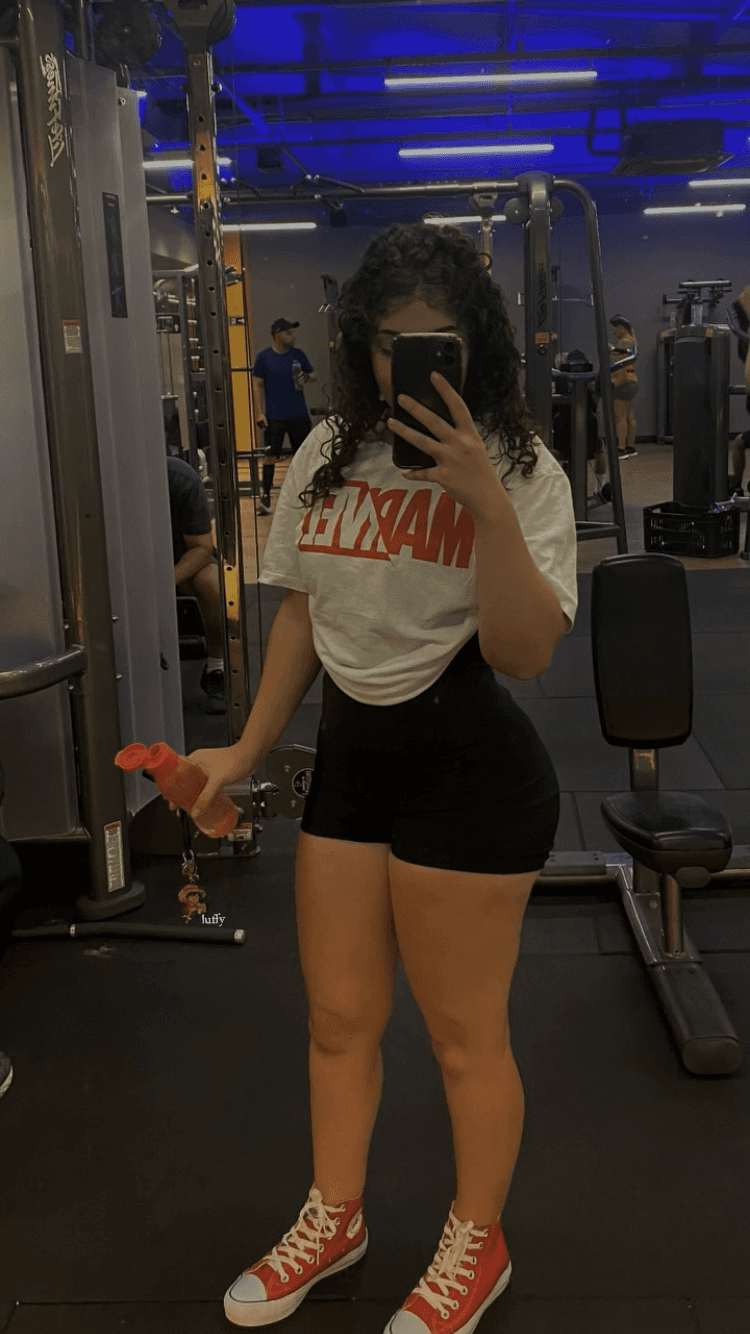 Gravou fodendo gostosa da academia Safada vídeo completo dessa novinha dando cuzinho no vazou vazado