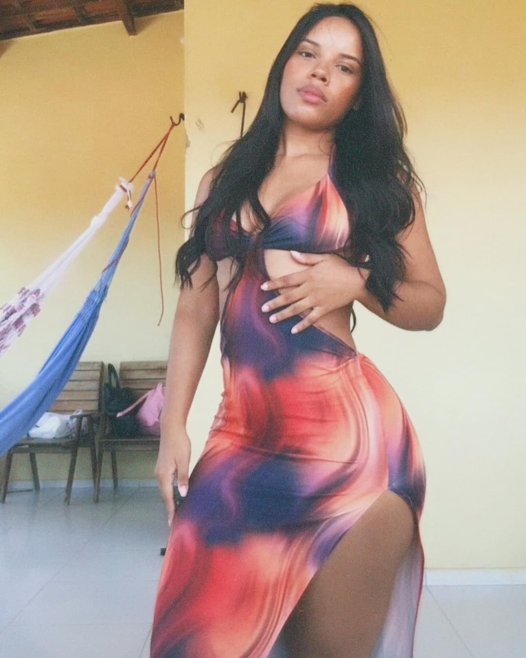 Eliane Queiroz preta e aínda é cavala gigante