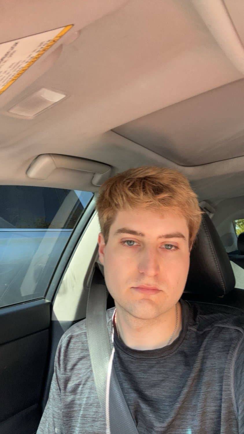 26 year old closeted bicurious slut Braden from Cali