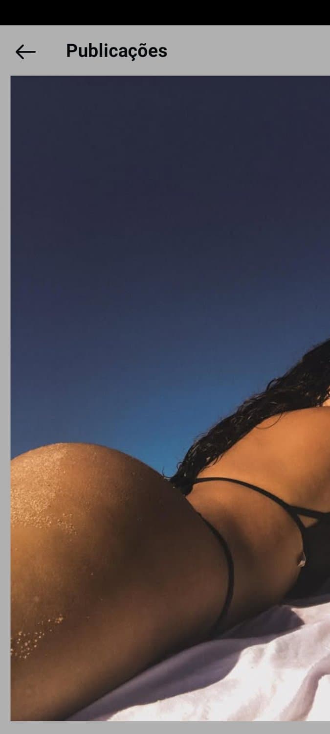 Lau, putinha rodada, que tem um bunda gigante, mais pena que é muito rodada