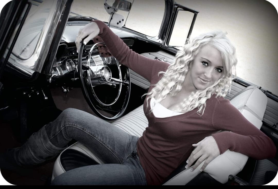 Anissa 18yo. Comment, repost, or message me.