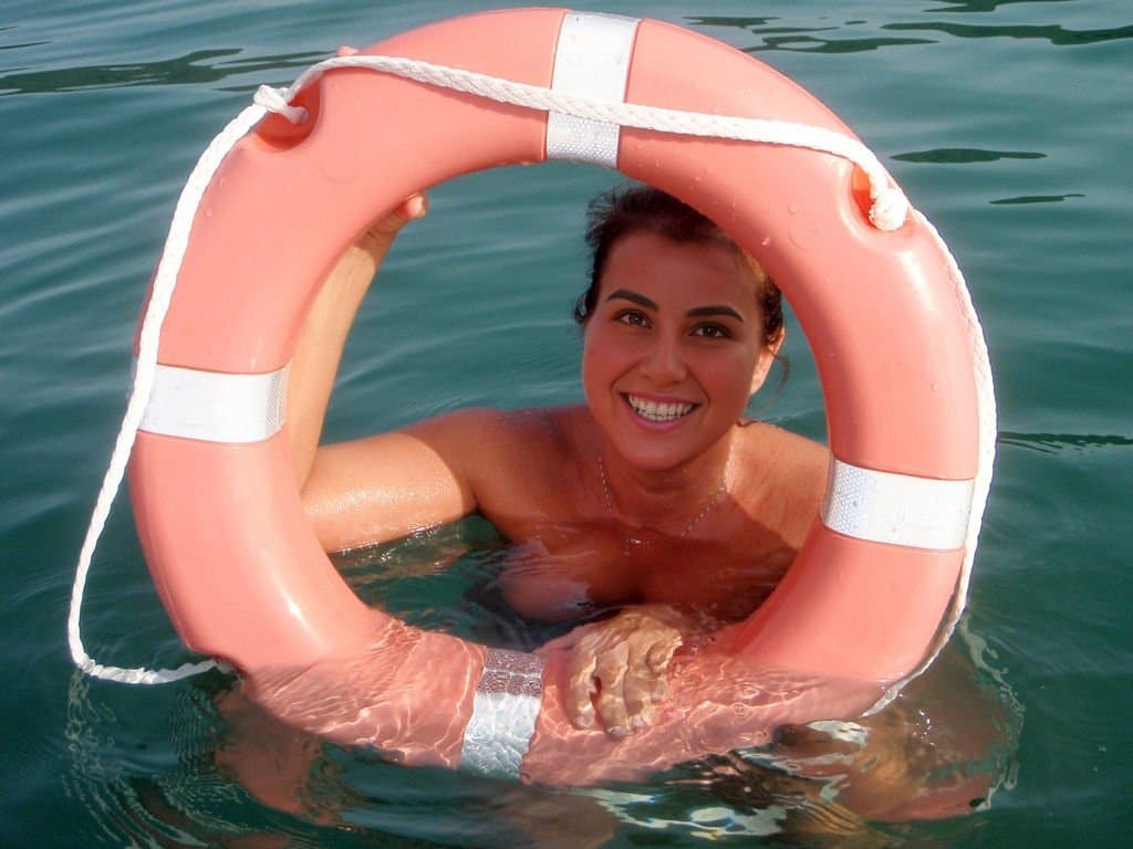 Italian Milf slut Debora Ricci wants to be shared all over like a toy