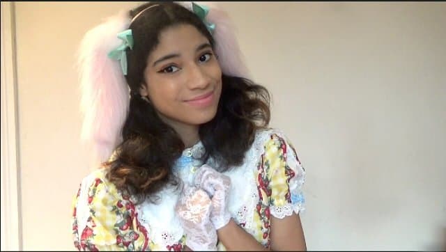 She makes my big black horse dick standing up immediately. Would give her some good deep strokes.