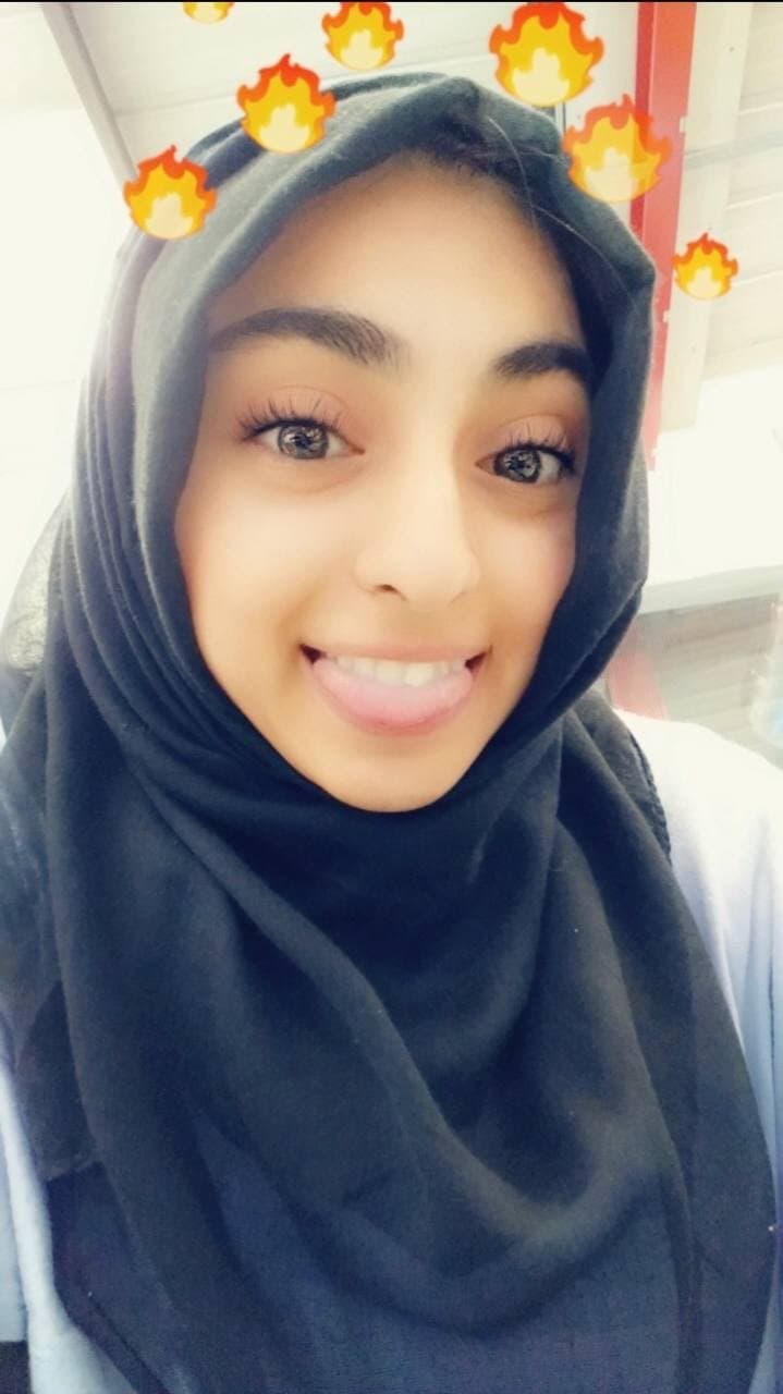 Hijabi Muslim girl with white boss cock in her mouth