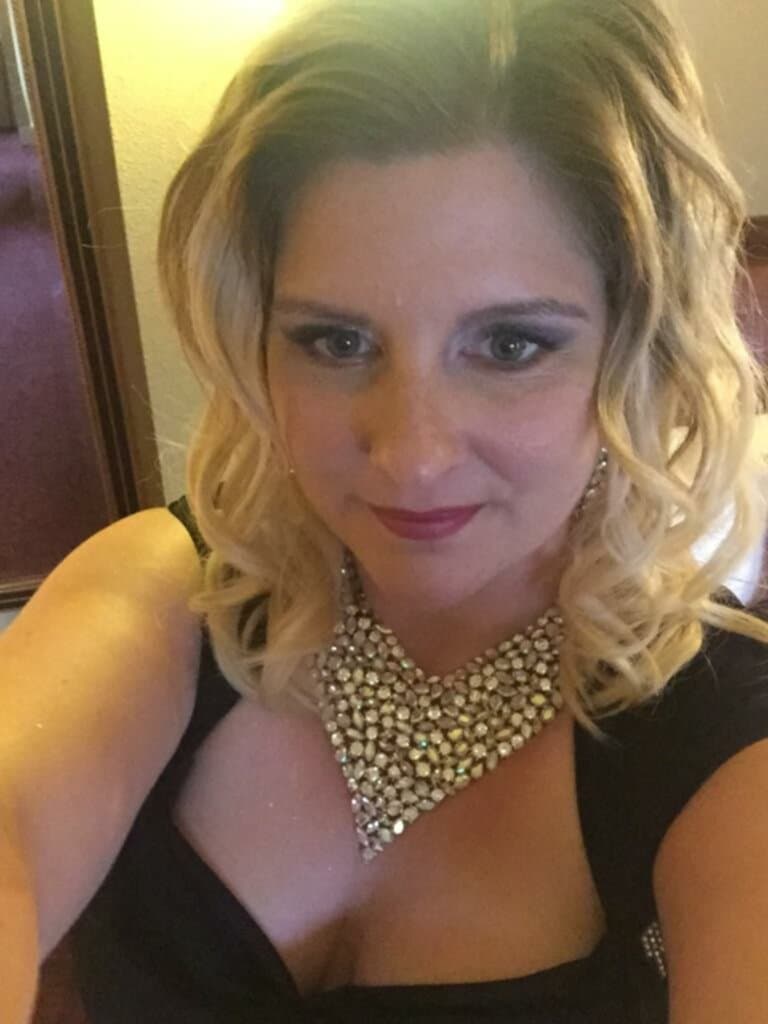 Montreal superslut Valerie sucking and fucking big thick cock