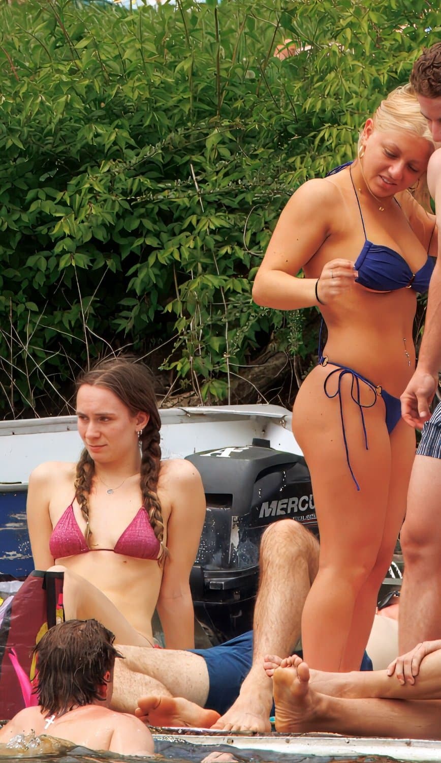 Down by the river. Babes found online. Which ass you choosing ?