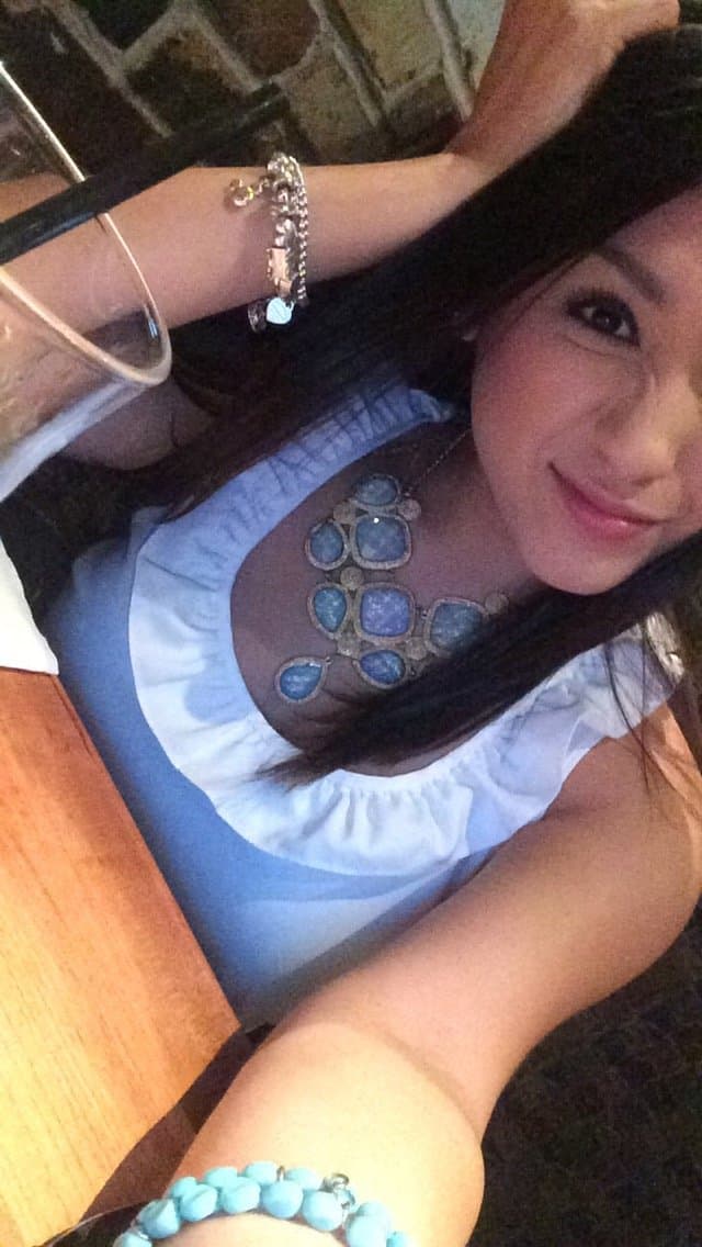 Thicc Hooters Latina