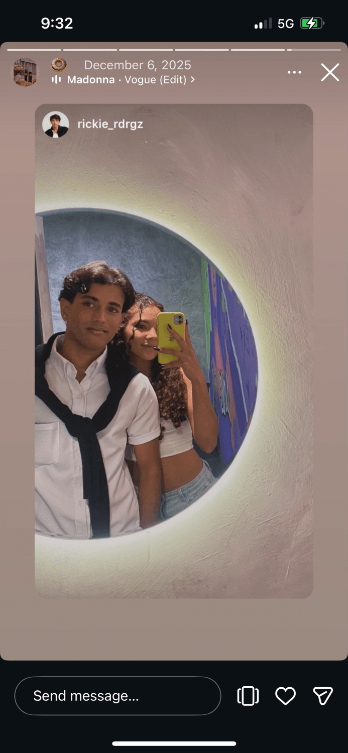 Quieren mas de esta estafadora? Mandame mensage. Tengo mucho mas. Ella cree que no lo iba hacer.