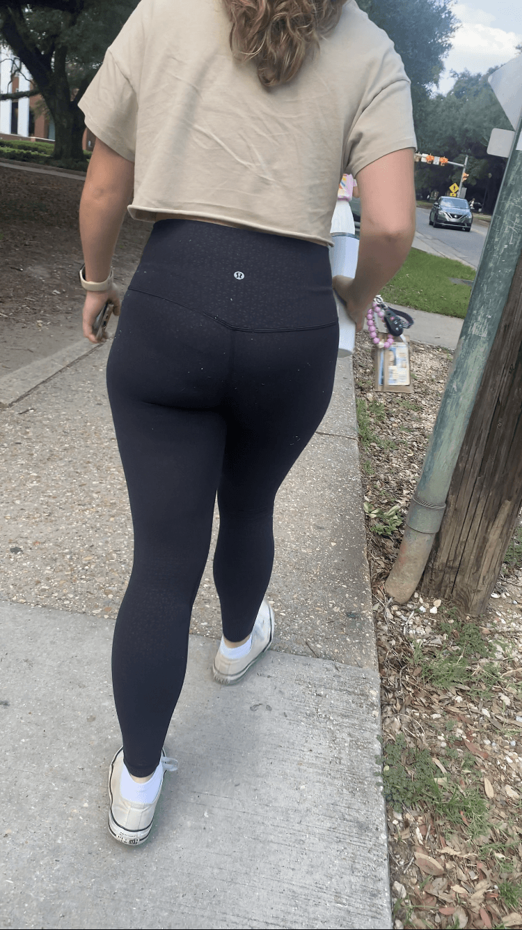 Amazing ass from slim thick college girl (and the same girl from a previous post! Pt.2 of her!) (OC)
