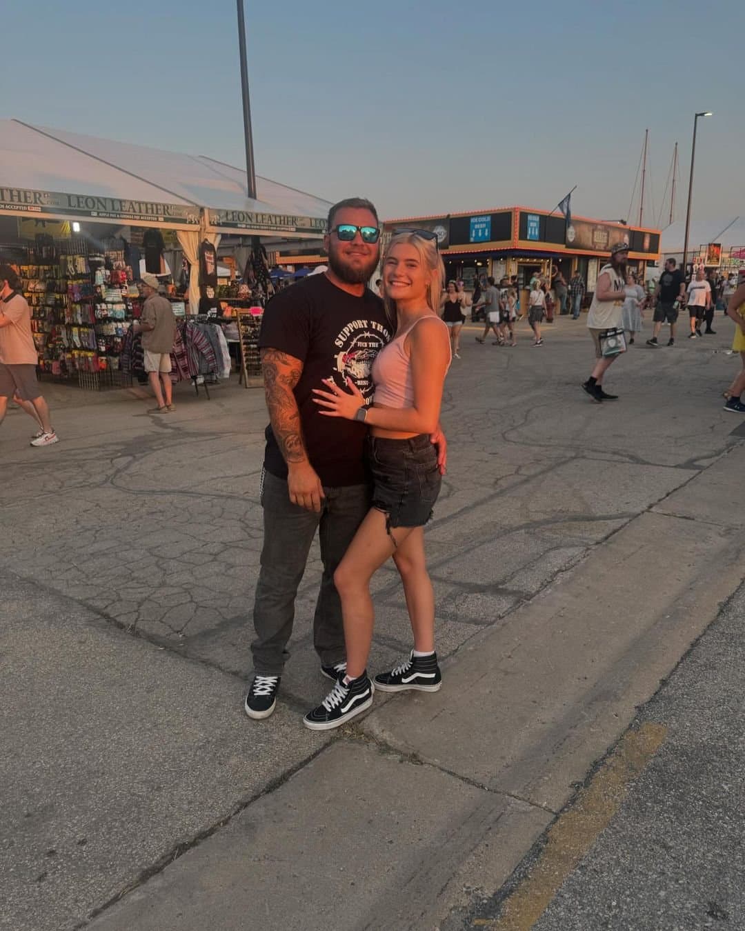 So jealous of this blonde smacking this ripped assholes hard cock on her face before sucking it good