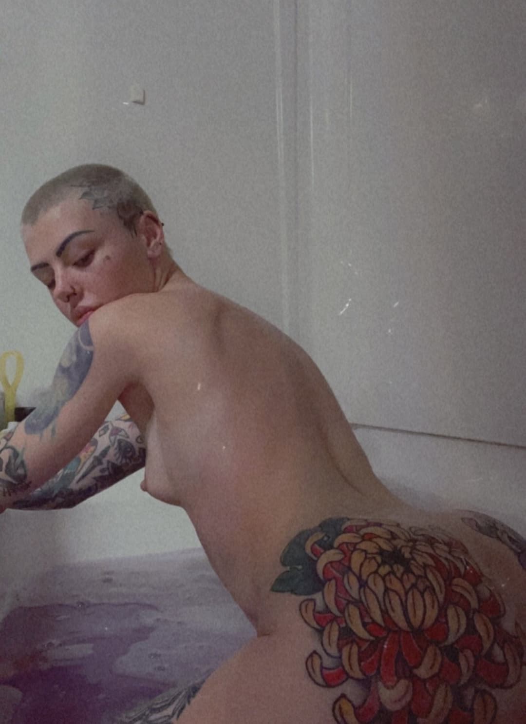 Bath time with mommy is best without bubbles