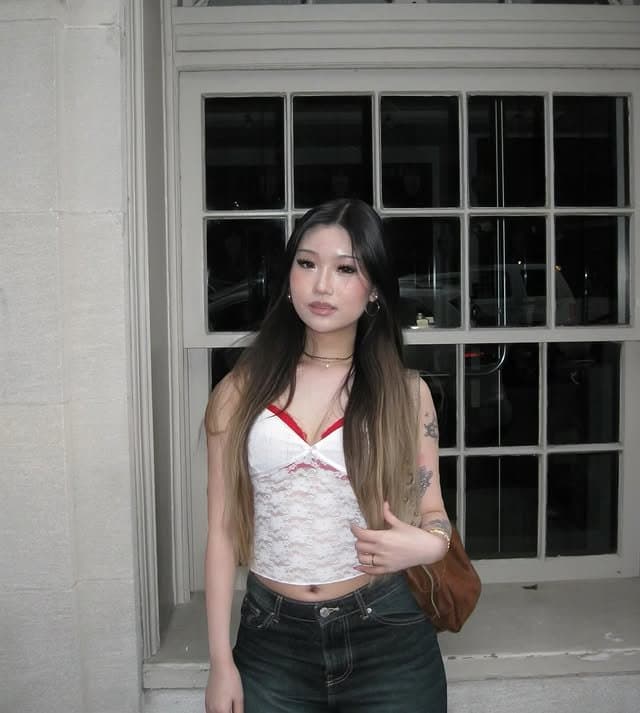 Sexy petite ABG teen Leilani