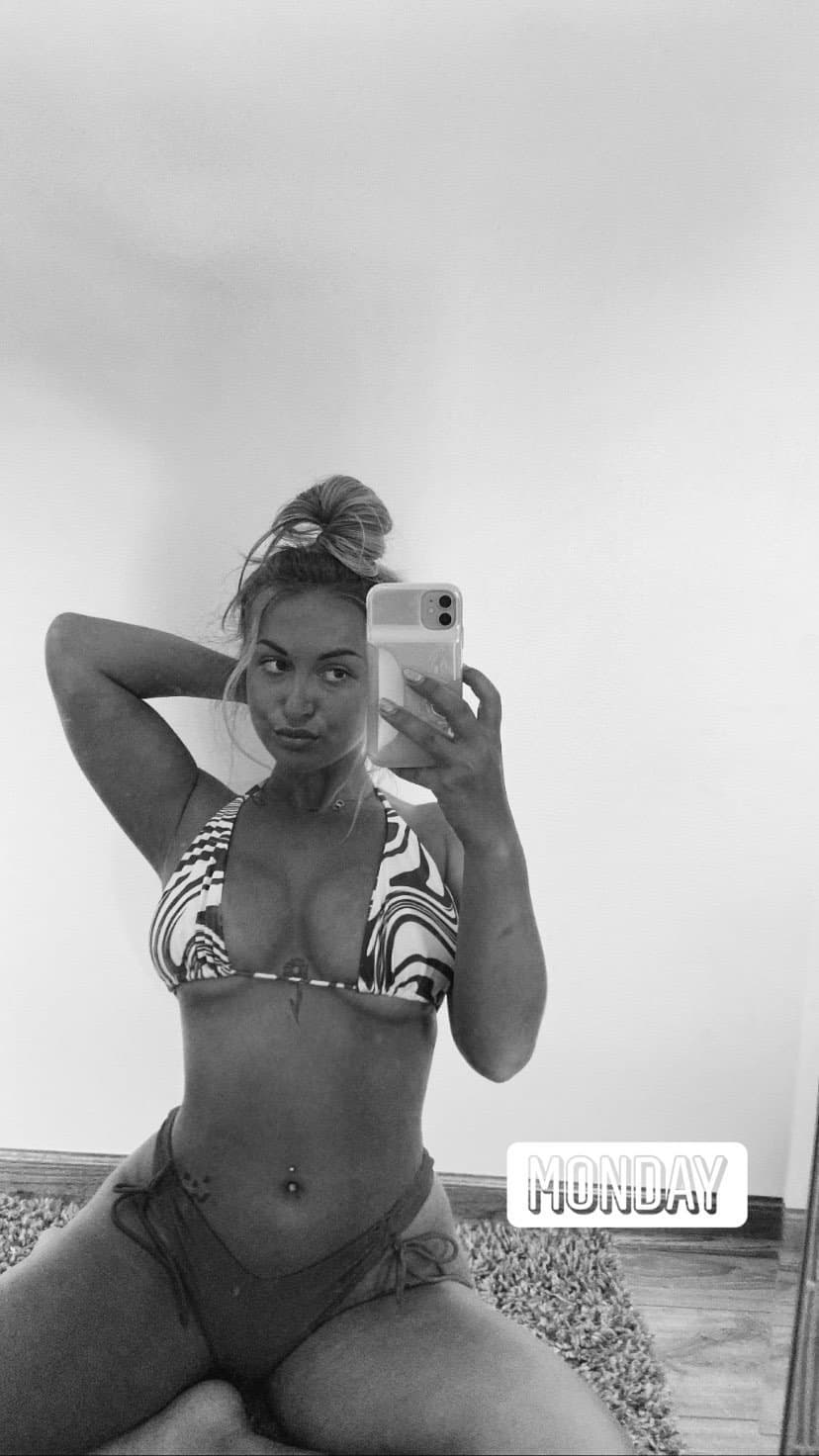 Jealous of walkin in on this guy in my dorm slapping and sliding his hard cock between her nice tits