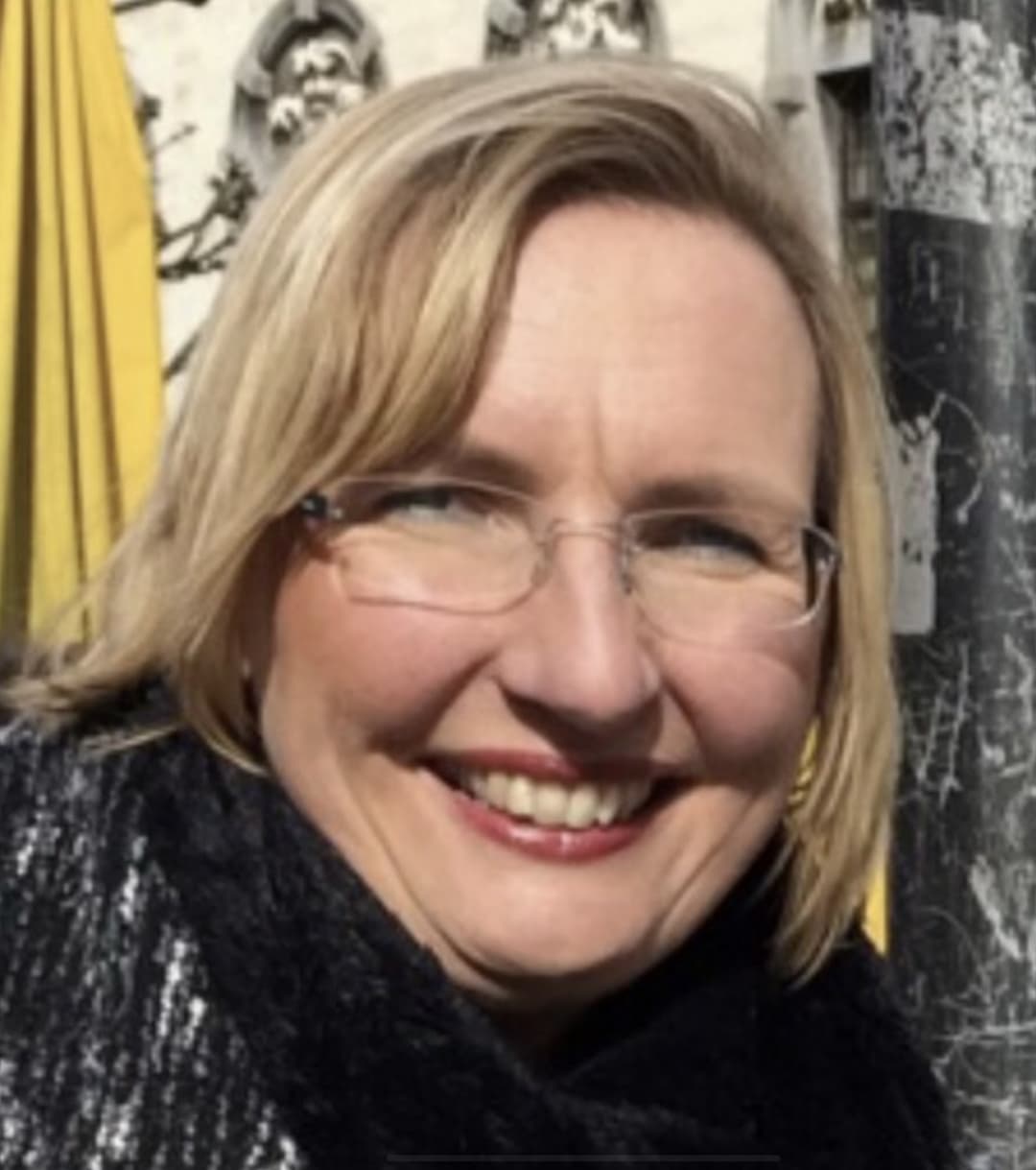 Highheels boots milf Jenna cumming on bbc dildo