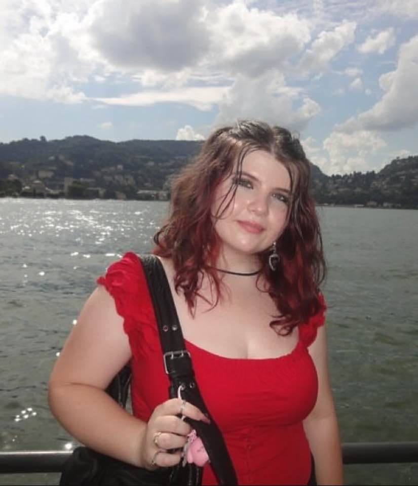 Stupid Hungarian webslut Emma kiss