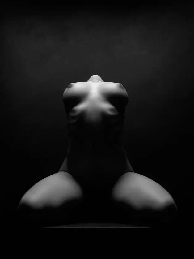Click to view full size B&W Erotic Art