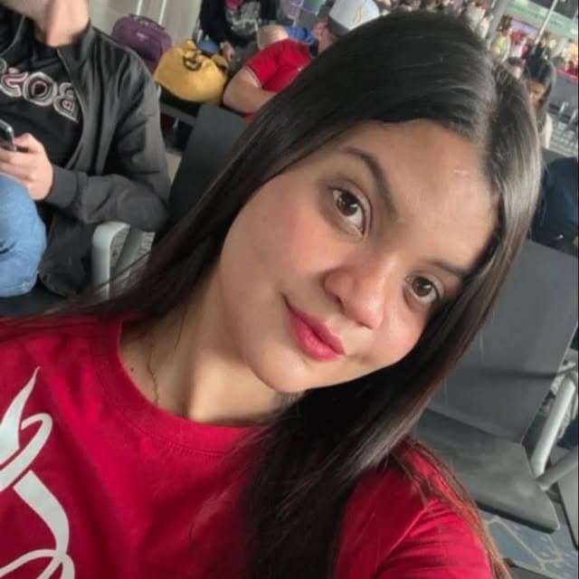 Desi South Indian Very Beautiful Busty Bimbo Randi Influencer Sexy Full Nude Show