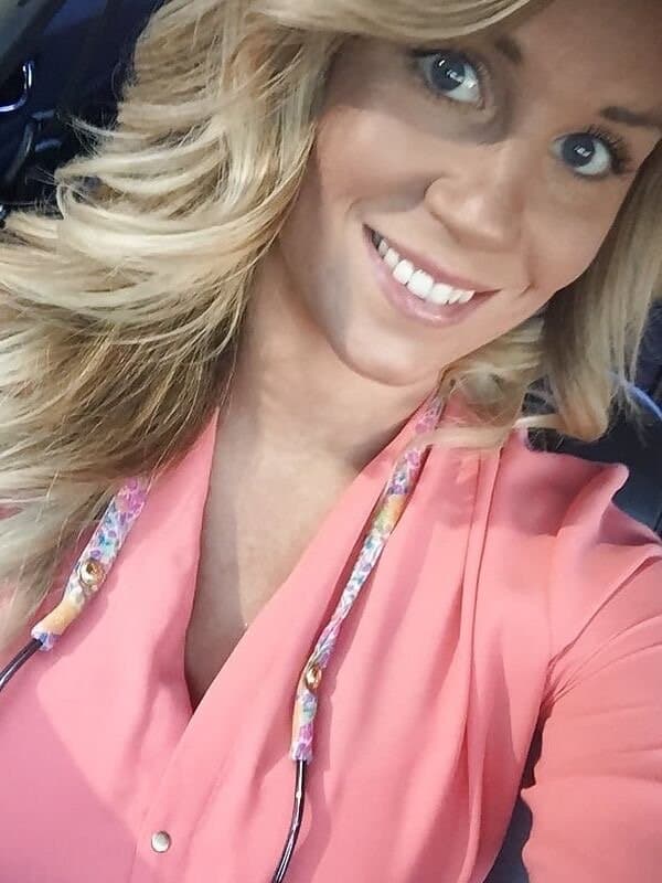 Curvy Floppy Tit MILF Kristen