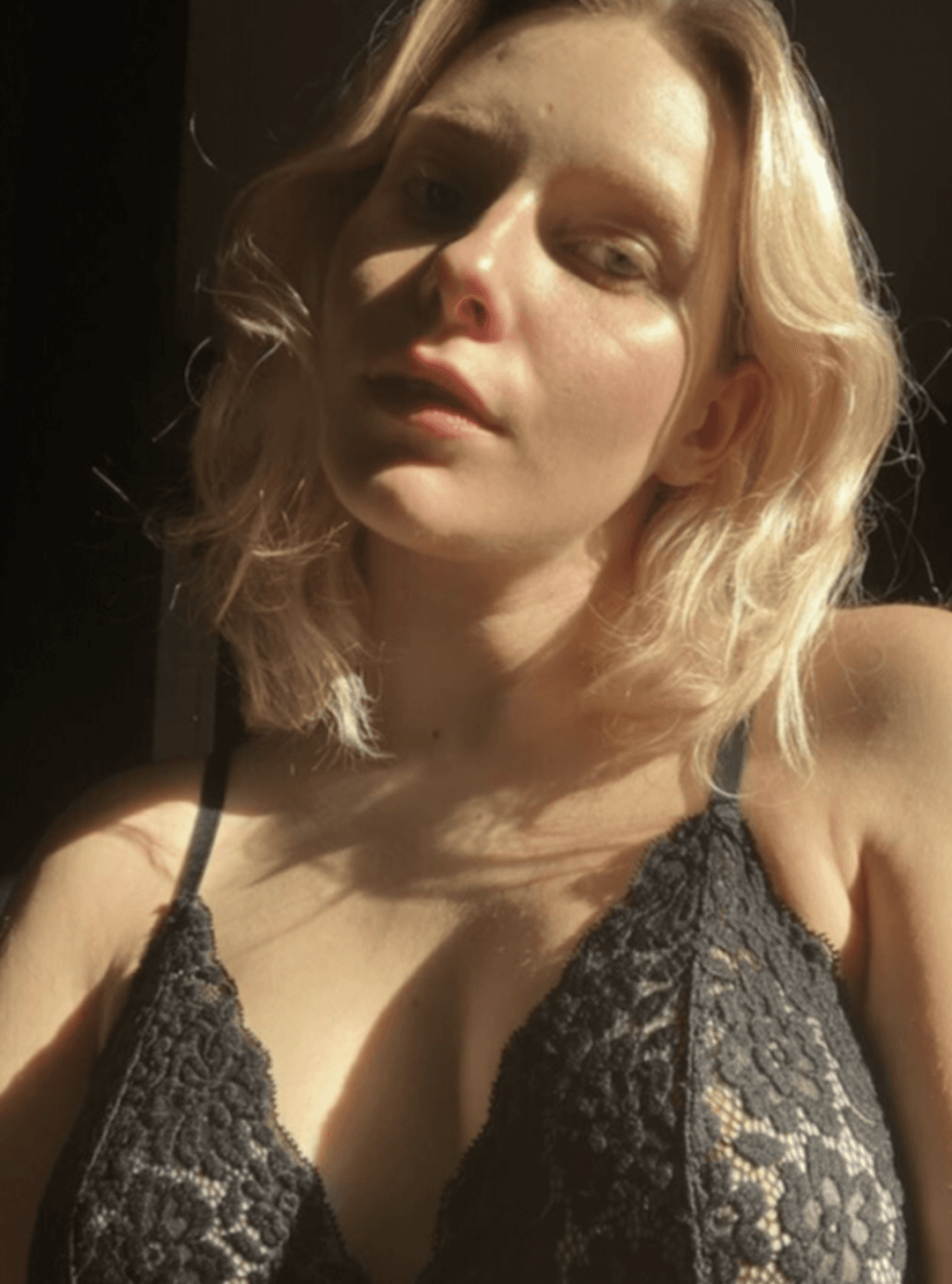 Click to view full size Sarah Lyon