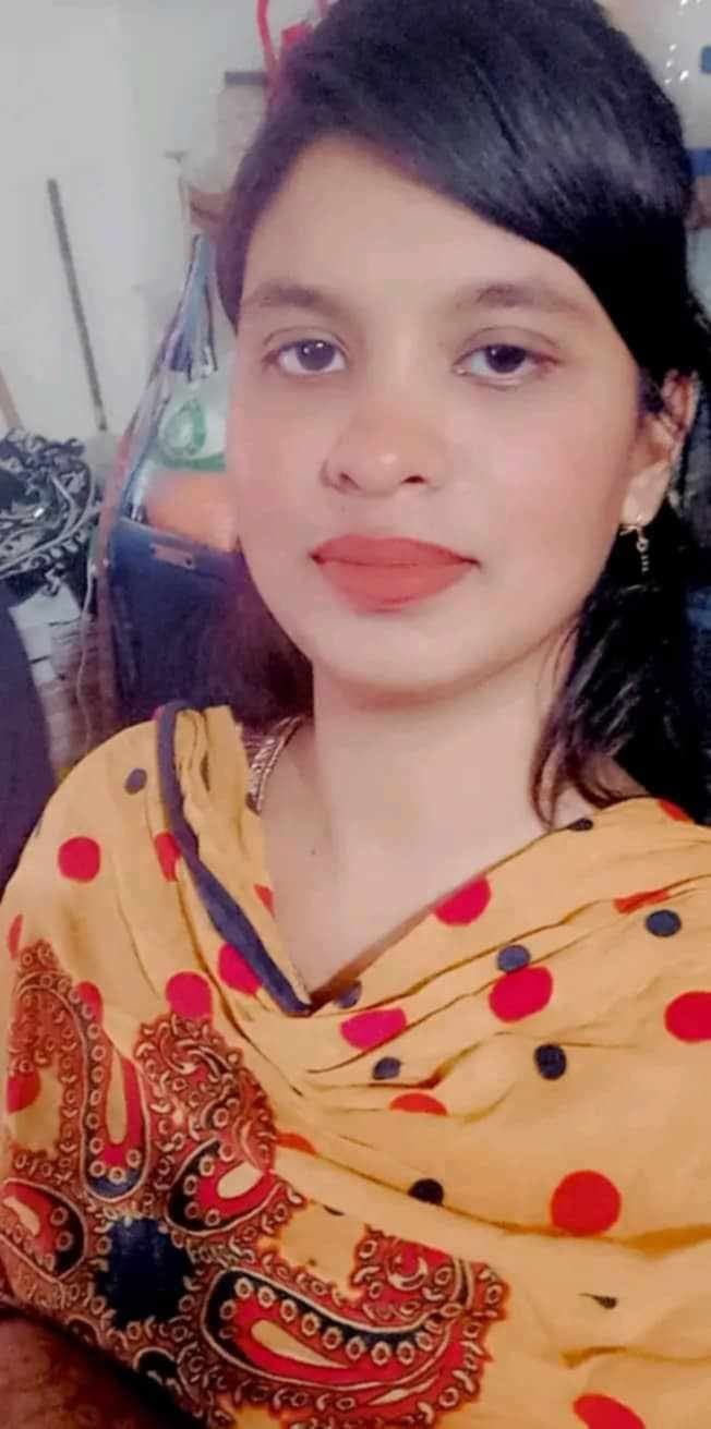 Horny Bengali GF Pressing Boobs,Fingering ,Full Nude Dancing, Masturbating