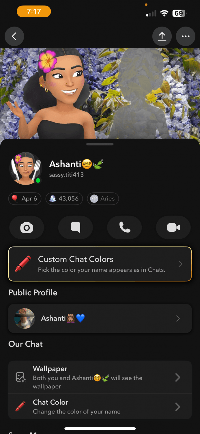 chubby lightskin spreading ass and farting