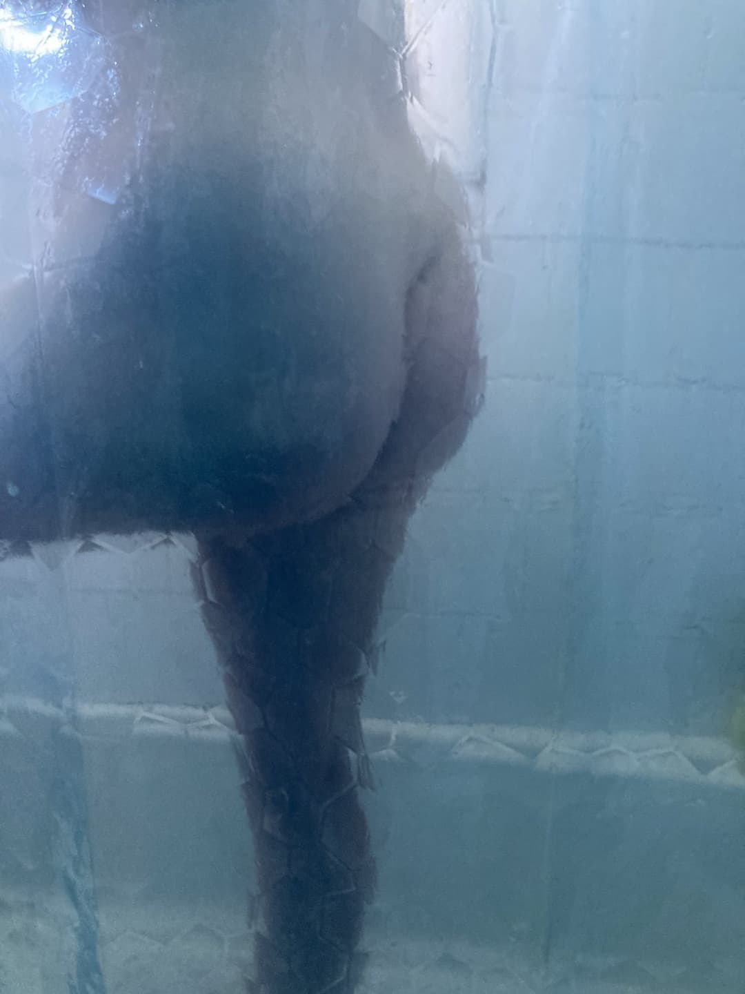 Emo girl shower leak p2