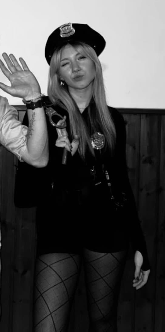 Blonde IRL Hannah has a tight sexy body. This little thing has nice ass and face made for jizz