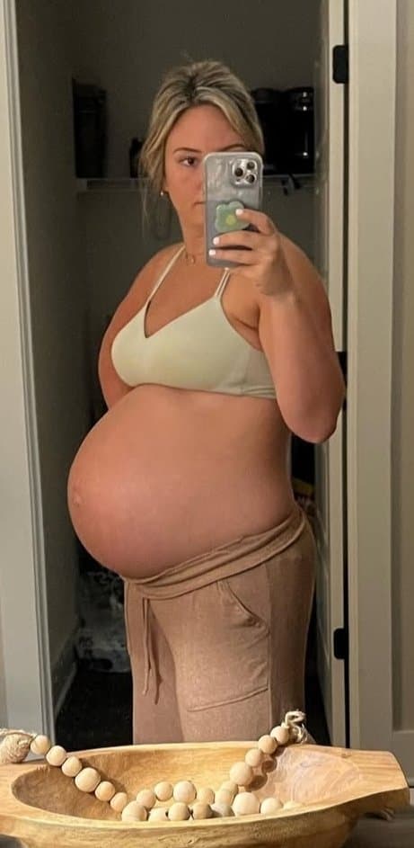 Hot Southern wife and mama Instagram influencer.