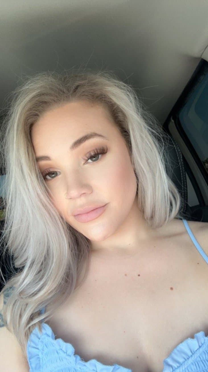 Thick Lightskin Desirea