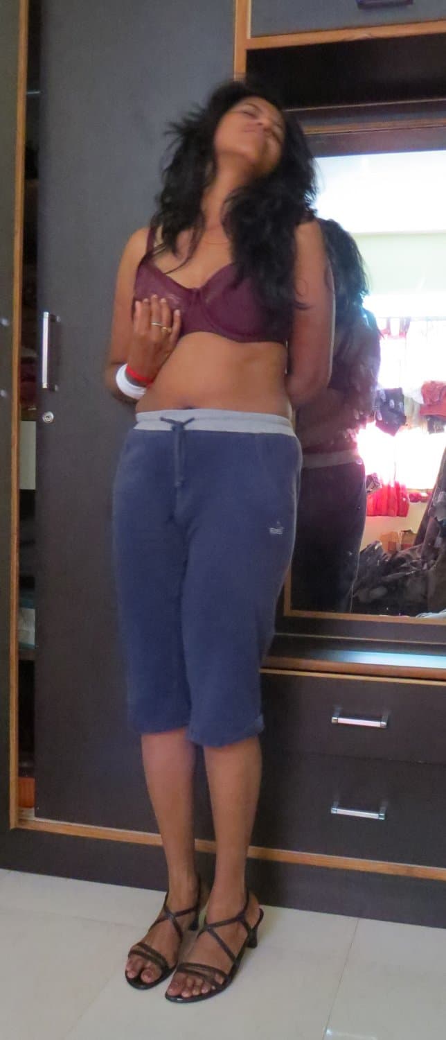 Sexy Indian Tamil wife Anu ?