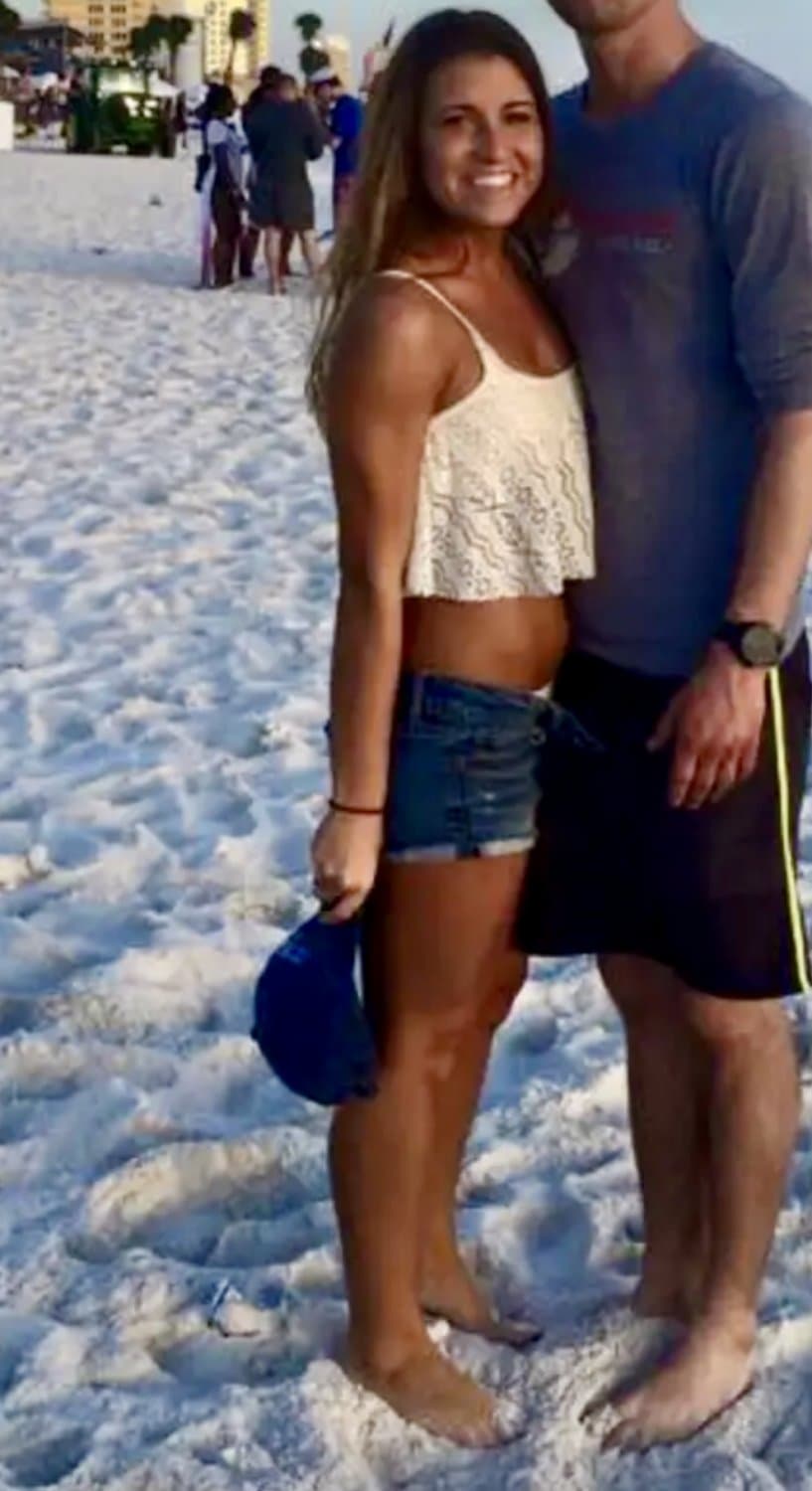 Click to view full size Girlfriend Kelsey. Pics and Nudes. Would You Pull Out? Thoughts?