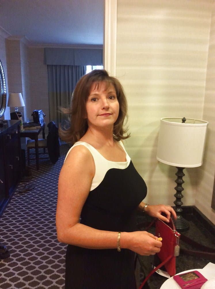 Wendy - Milf With Large Breasts - Part 1.       (p2)