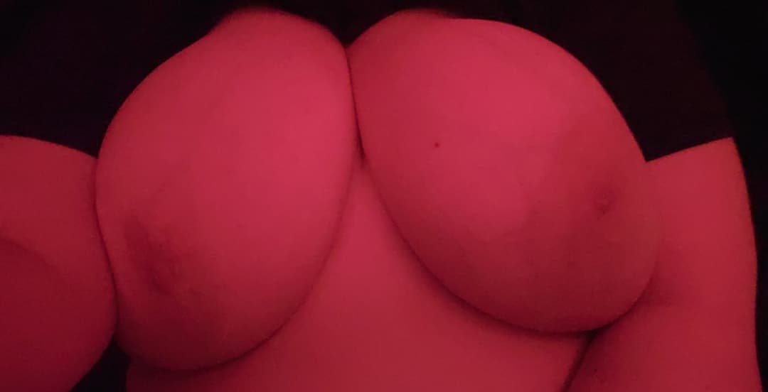 fat pig Amanda Edwards