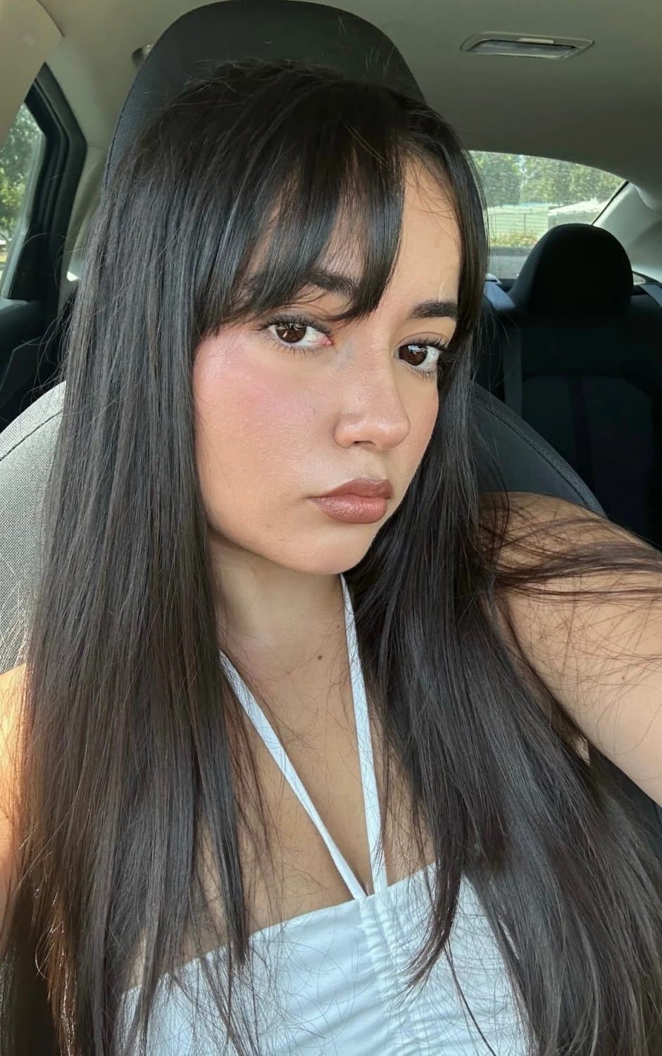 Persian slut Ailar 22yo live to make your cock hard. For Same treatment my Kik in post and  comments