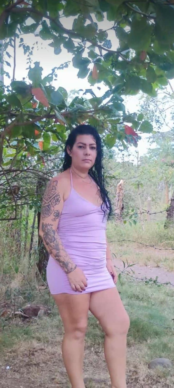 Click to view full size Esta puta me vende contenido exclusivo?maría