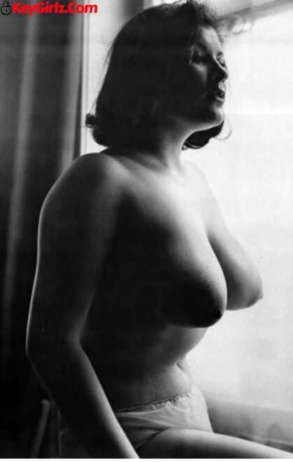 Las tetas vintage tienen un aire tan inocente y a la vez tan sexoso!!!