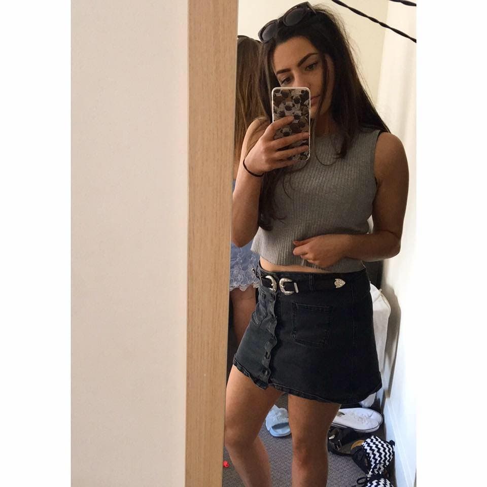 Click to view full size Mount and Fuck Hot Teen Hannah Daly Until You Cum Inside Her