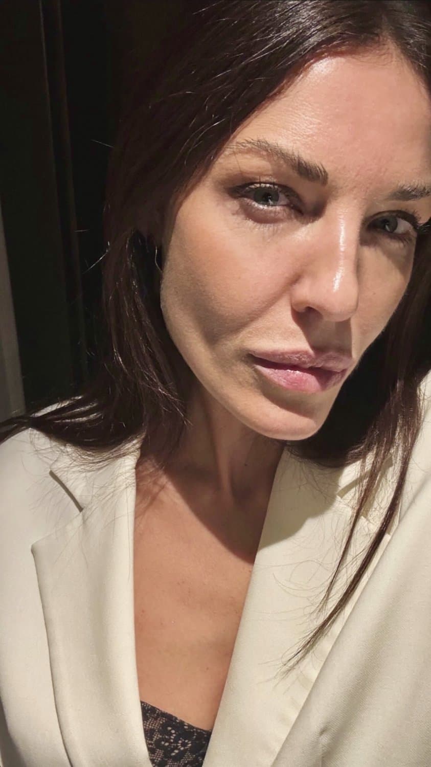 Ukrainian classy MILF Kik cutieposts to see some more photos of her