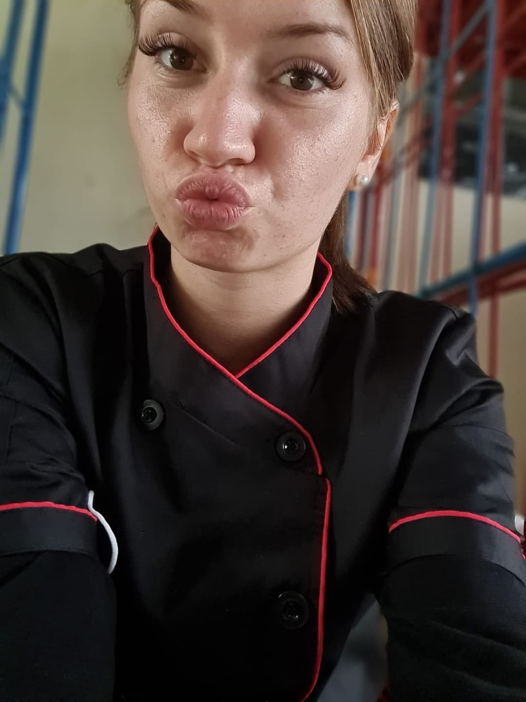 Busty analslut Jasmin