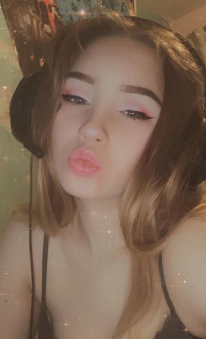 Amateur sluts pic dump