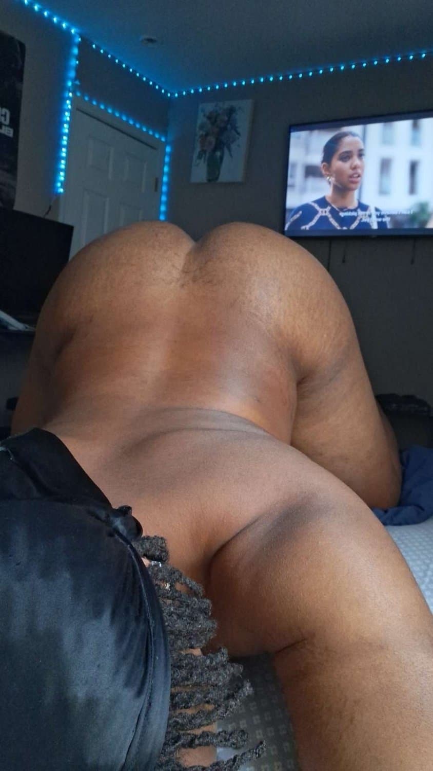 Big black ass gay twerking