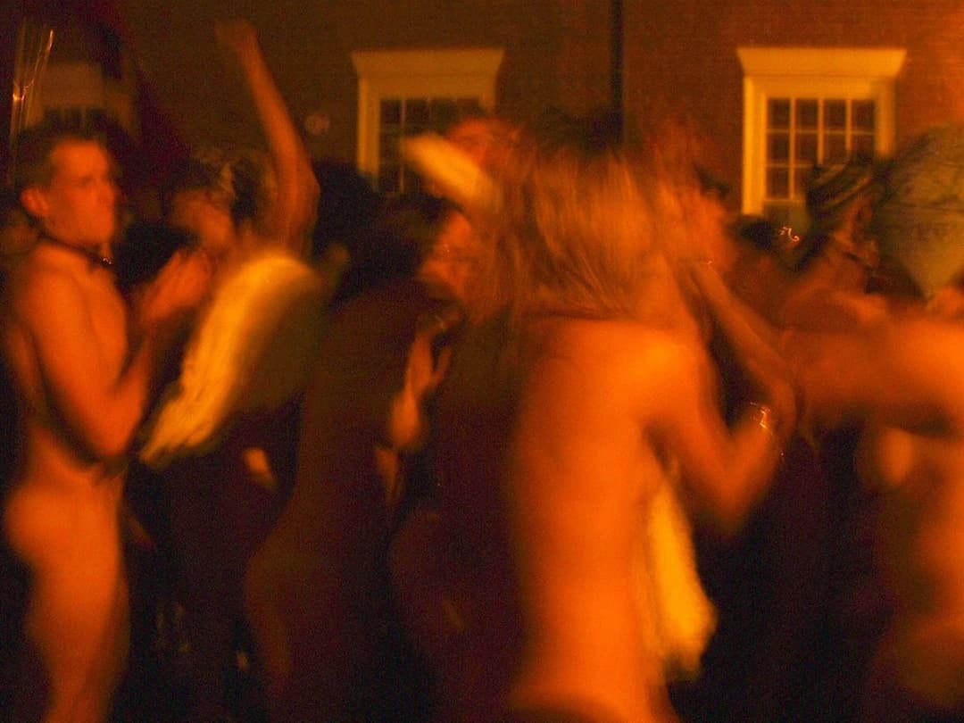 Passeio Mundial de Bicicleta Nua